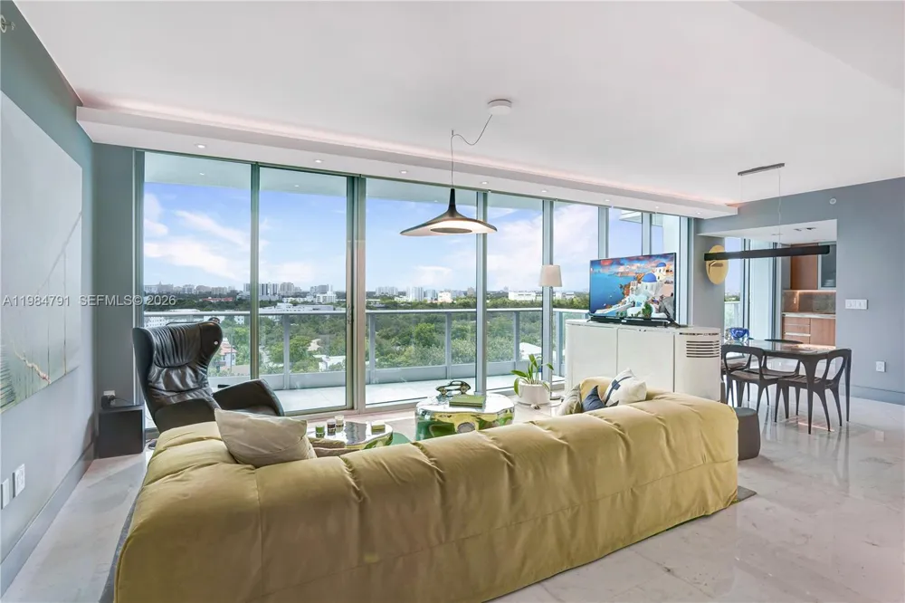 2627 S Bayshore Dr #1408 Miami, FL 33133