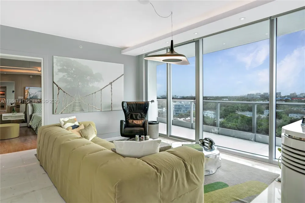 2627 S Bayshore Dr #1408 Miami, FL 33133