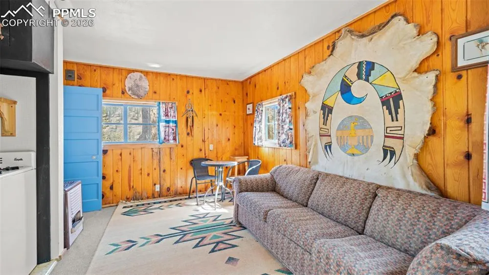 10345 Aspen Street Green Mountain Falls, CO 80819