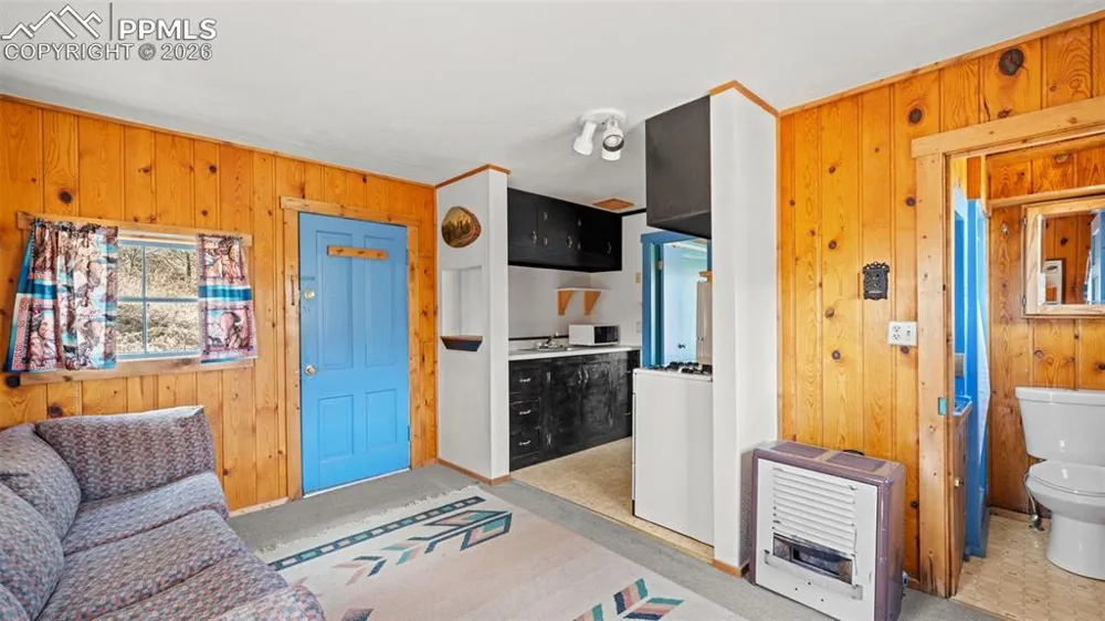 10345 Aspen Street Green Mountain Falls, CO 80819