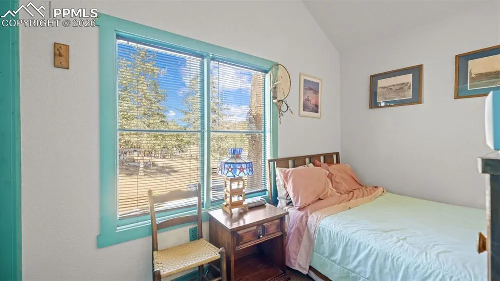 10345 Aspen Street Green Mountain Falls, CO 80819