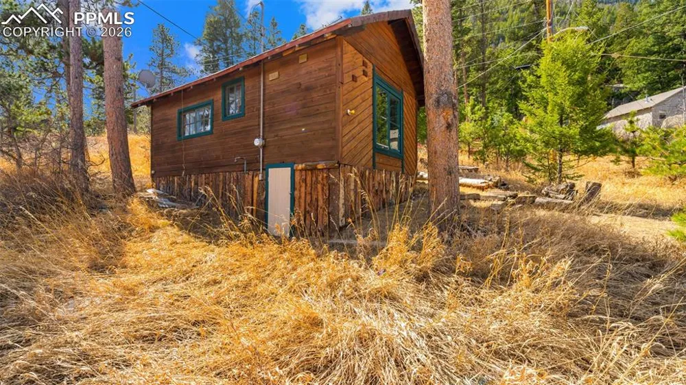10345 Aspen Street Green Mountain Falls, CO 80819