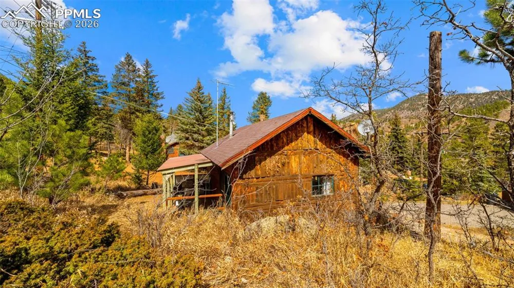 10345 Aspen Street Green Mountain Falls, CO 80819