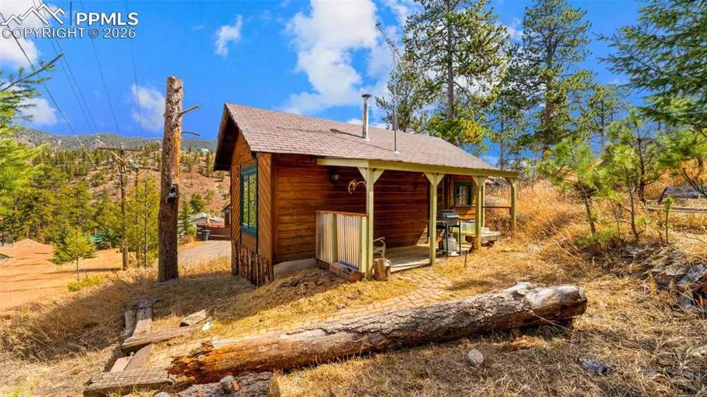 10345 Aspen Street Green Mountain Falls, CO 80819