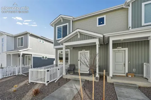 9240 Lytle Grove
