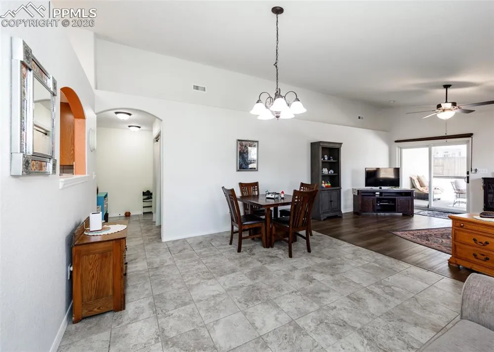 717 Edna Lane Pueblo, CO 81005