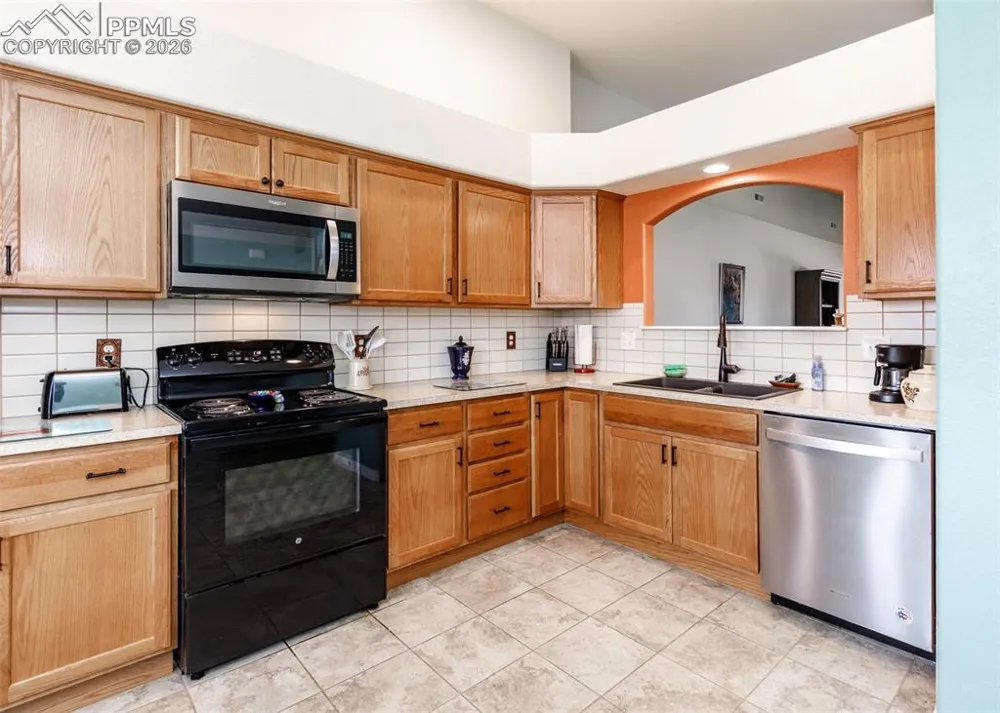 717 Edna Lane Pueblo, CO 81005