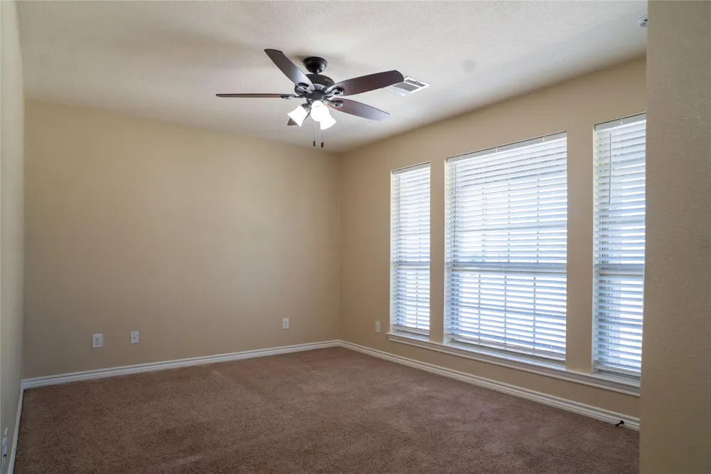 119 Hackberry Street Louise, TX 77455