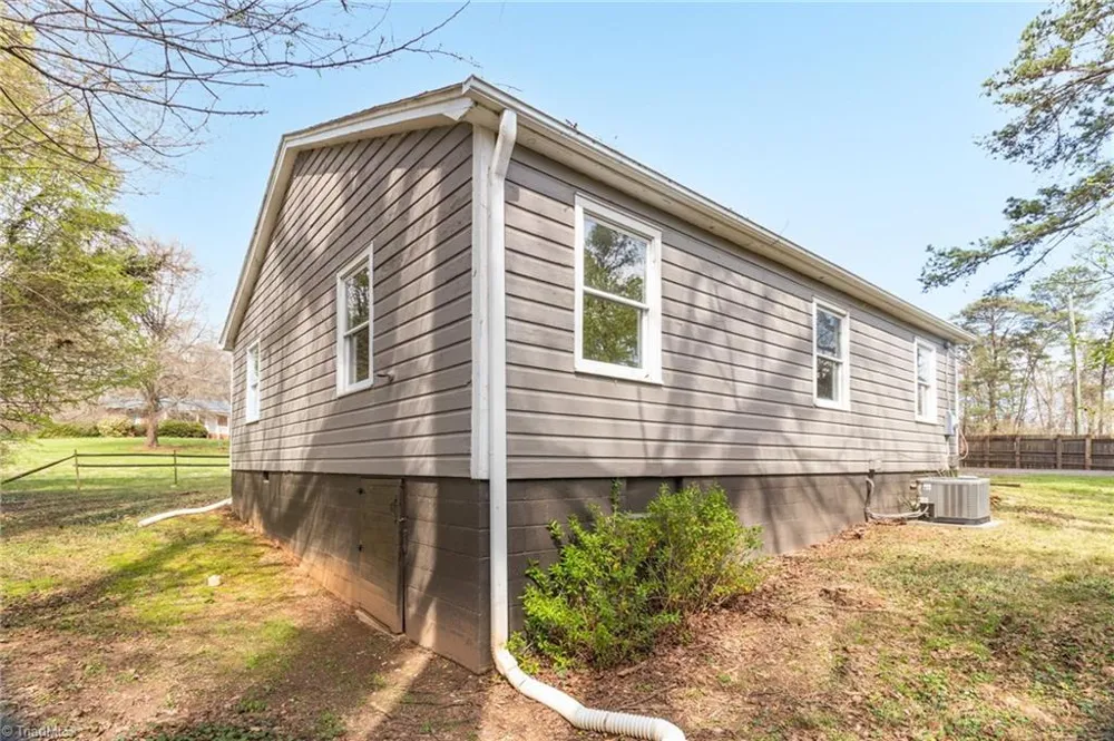 108 Pebble Trail Dobson, NC 27017