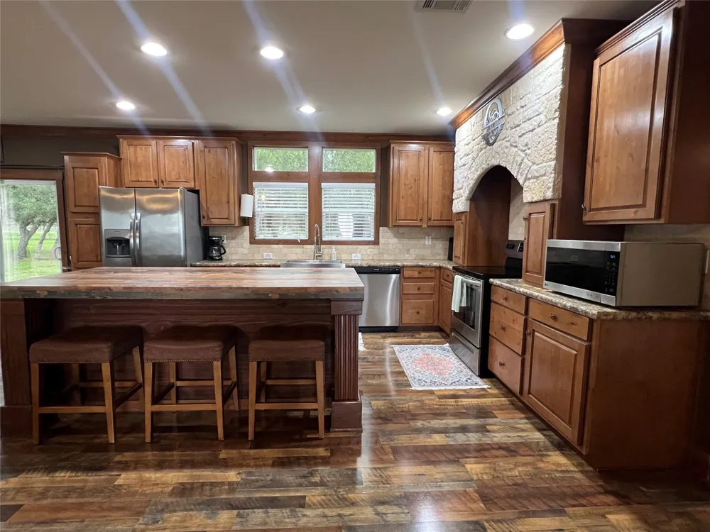 1385 Bego Road Goliad, TX 77963