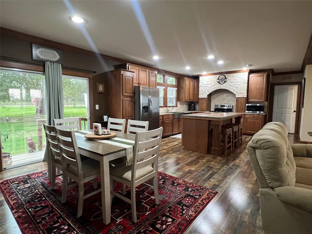 1385 Bego Road Goliad, TX 77963