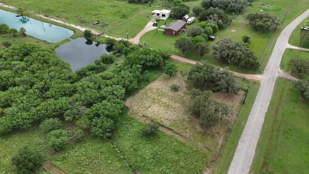 1385 Bego Road Goliad, TX 77963