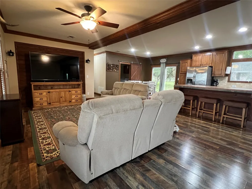 1385 Bego Road Goliad, TX 77963