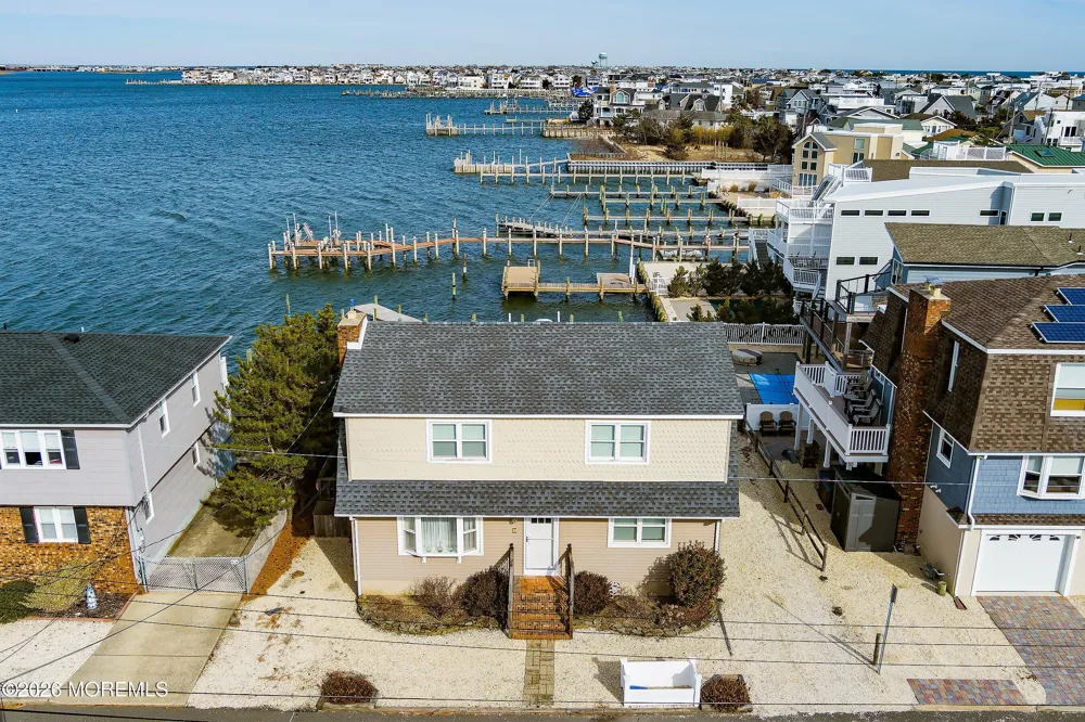 13 Hodgson Lane Long Beach, NJ 08008