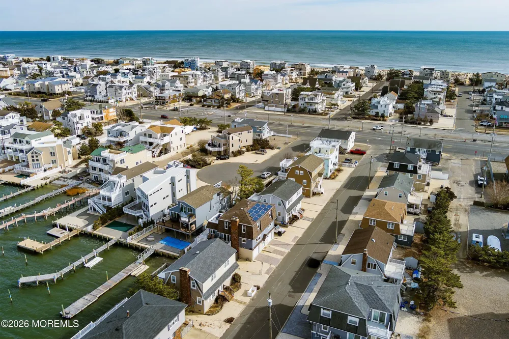 13 Hodgson Lane Long Beach, NJ 08008