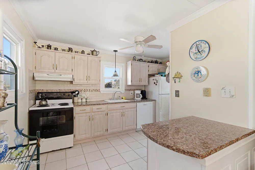 13 Hodgson Lane Long Beach, NJ 08008