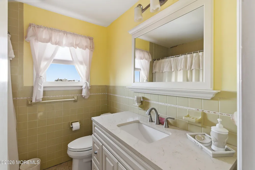 13 Hodgson Lane Long Beach, NJ 08008
