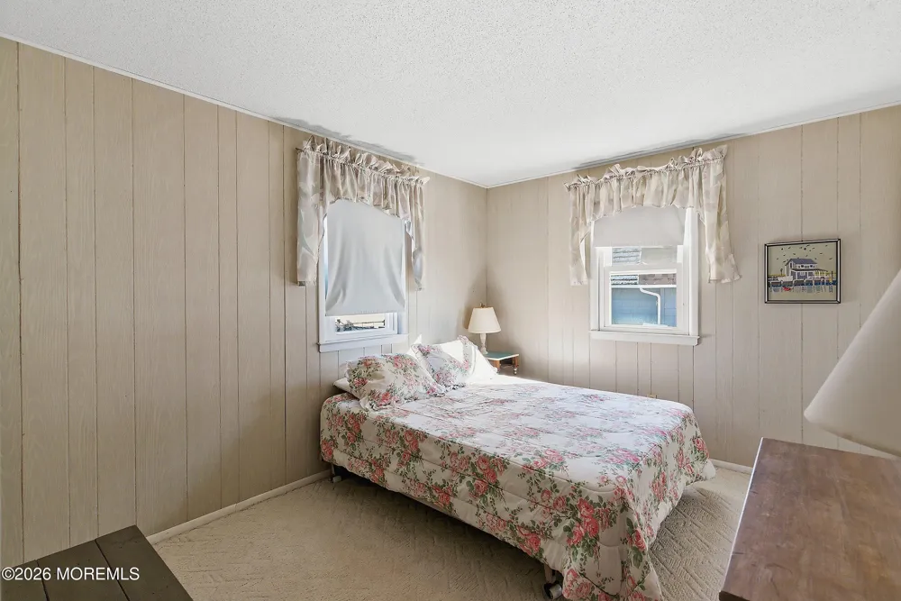 13 Hodgson Lane Long Beach, NJ 08008