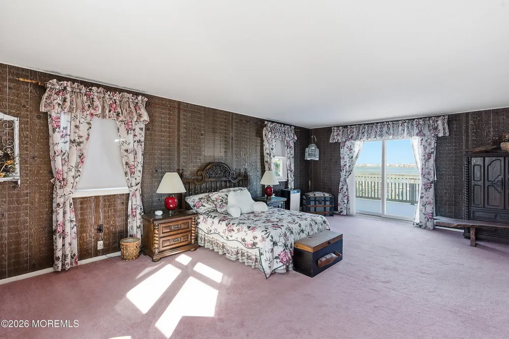 13 Hodgson Lane Long Beach, NJ 08008