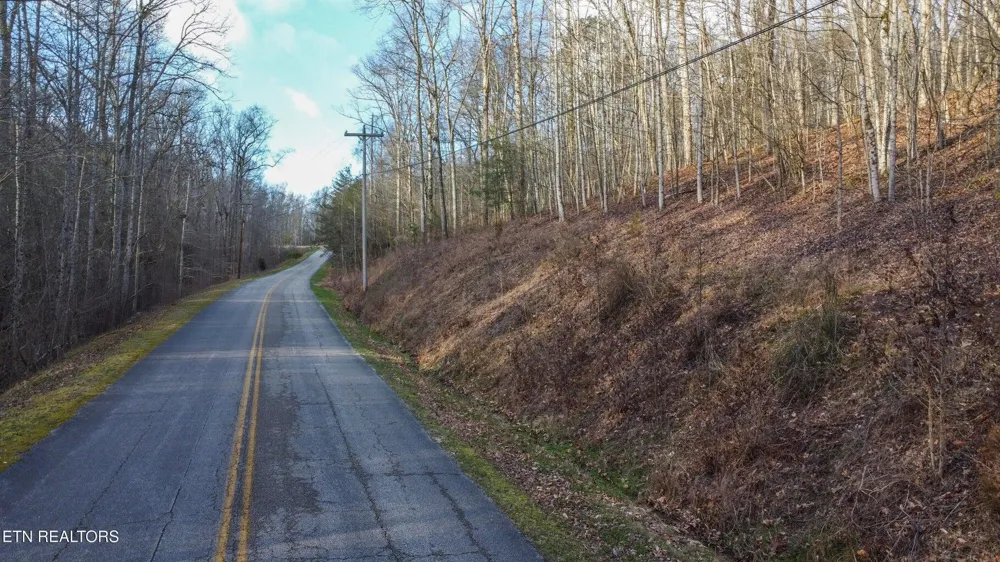 Hidden Oaks Road Rockwood, TN 37854