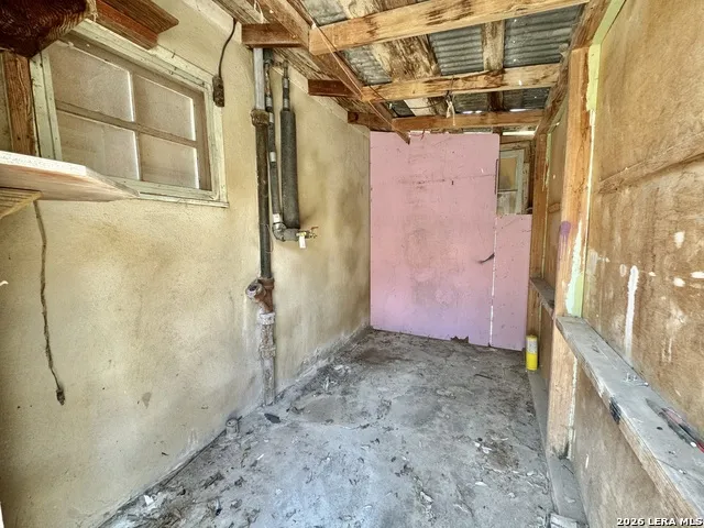 205 Rodriguez Del Rio, TX 78840