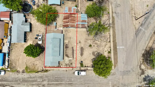 205 Rodriguez Del Rio, TX 78840