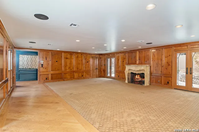 6 Lazy Lane San Antonio, TX 78209