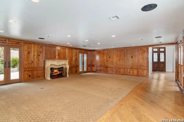 6 Lazy Lane San Antonio, TX 78209