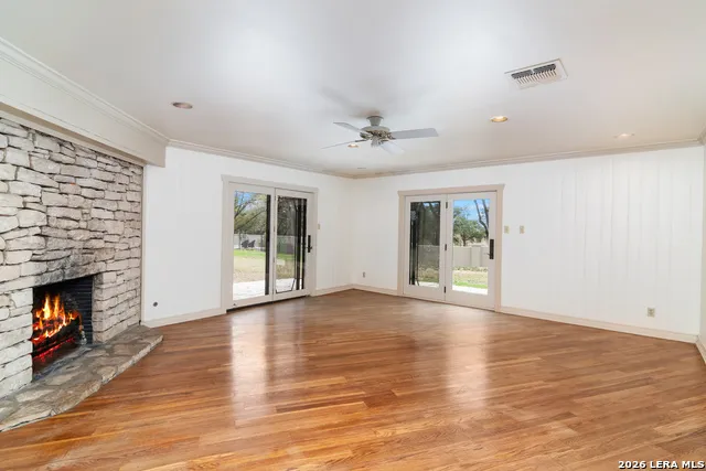 6 Lazy Lane San Antonio, TX 78209