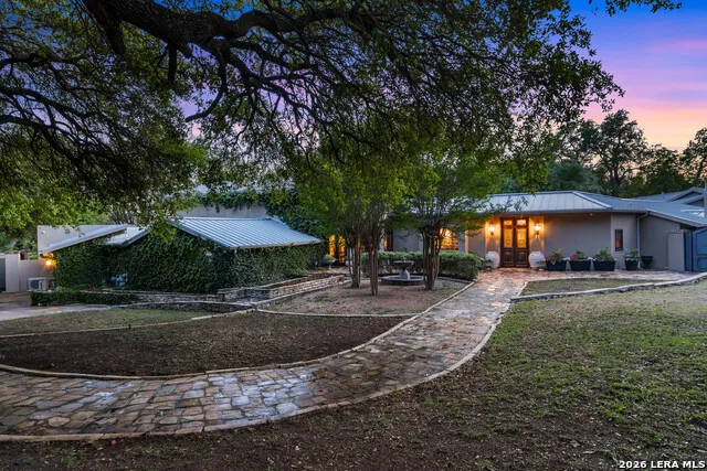 6 Lazy Lane San Antonio, TX 78209