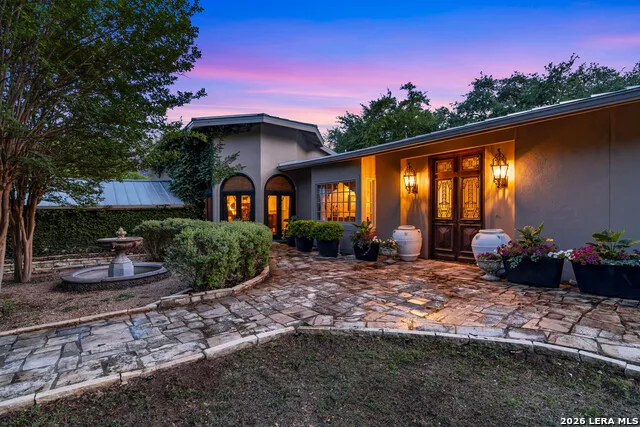 6 Lazy Lane San Antonio, TX 78209