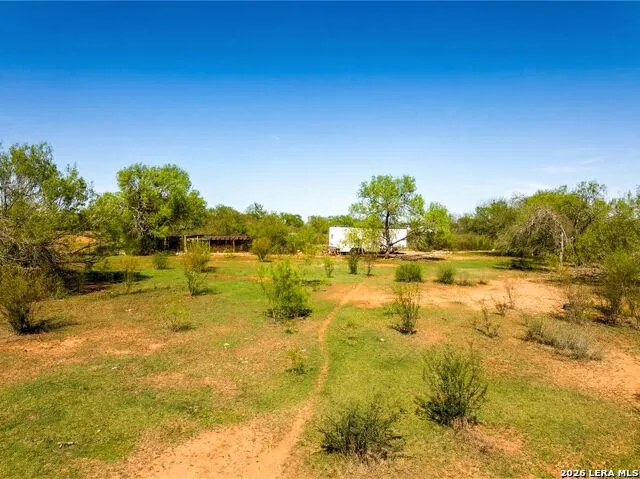 4246 Rakowitz Rd Adkins, TX 78101
