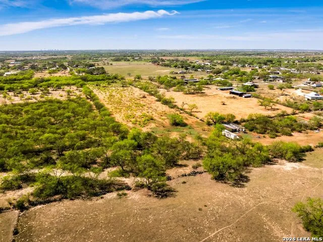 4246 Rakowitz Rd Adkins, TX 78101