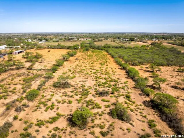 4246 Rakowitz Rd Adkins, TX 78101