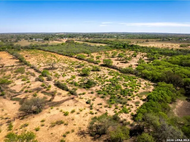 4246 Rakowitz Rd Adkins, TX 78101