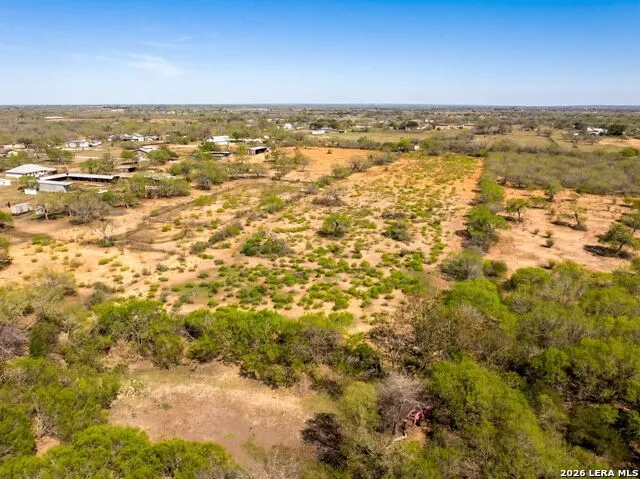 4246 Rakowitz Rd Adkins, TX 78101