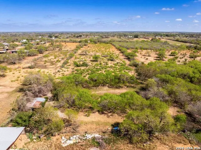 4246 Rakowitz Rd Adkins, TX 78101