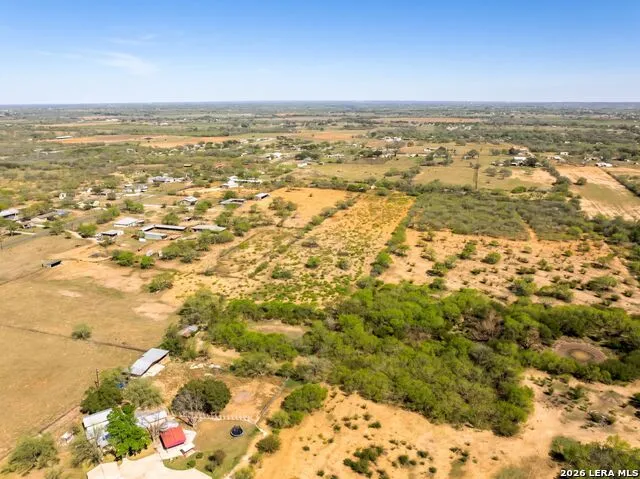 4246 Rakowitz Rd Adkins, TX 78101