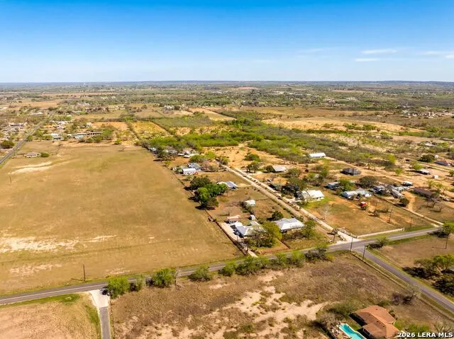 4246 Rakowitz Rd Adkins, TX 78101