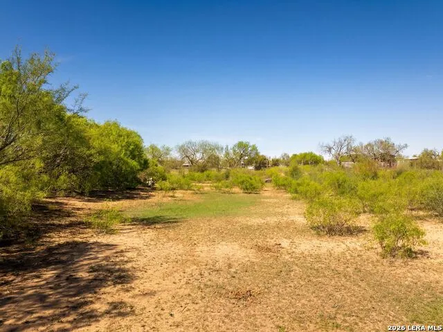 4246 Rakowitz Rd Adkins, TX 78101