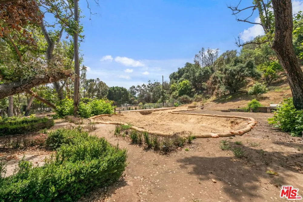 919 Rivas Canyon Road Pacific Palisades, CA 90272