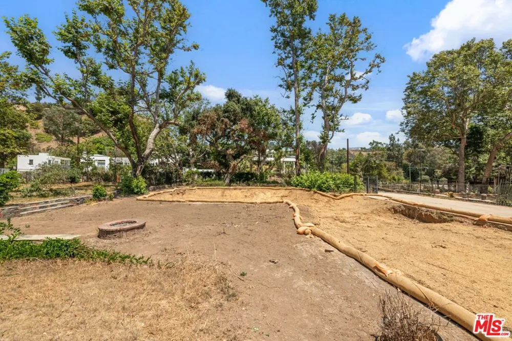 919 Rivas Canyon Road Pacific Palisades, CA 90272