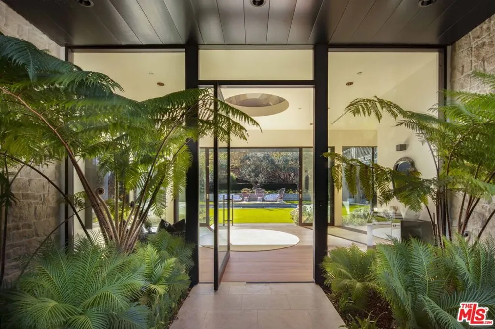691 Via Trepadora Santa Barbara, CA 93110