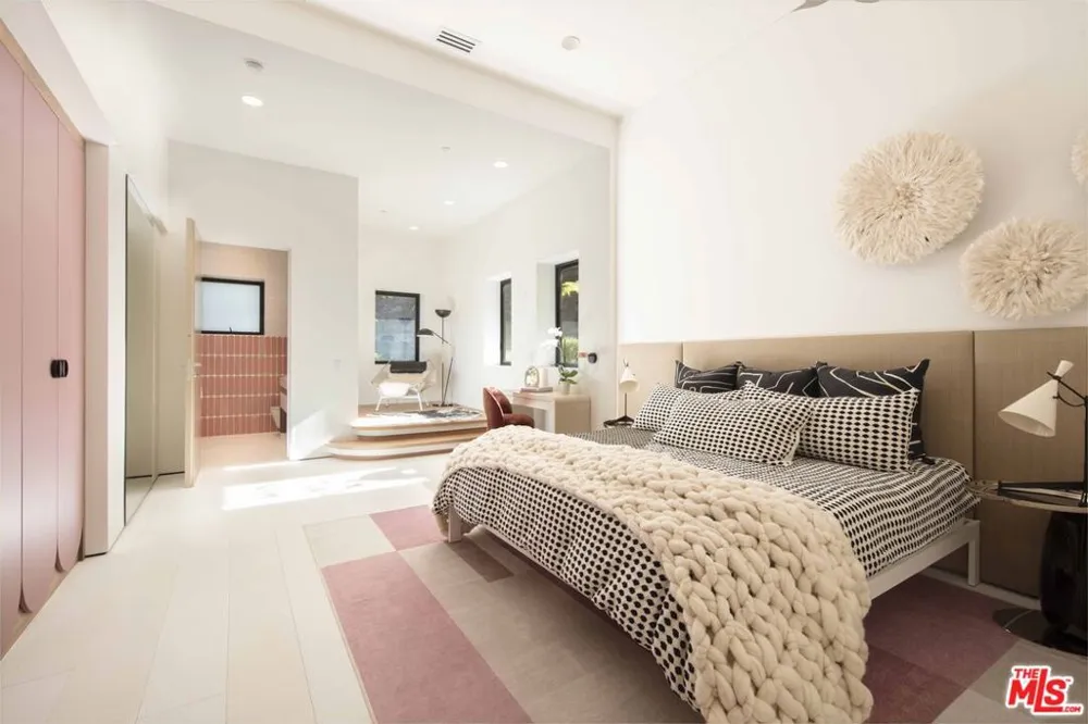 691 Via Trepadora Santa Barbara, CA 93110