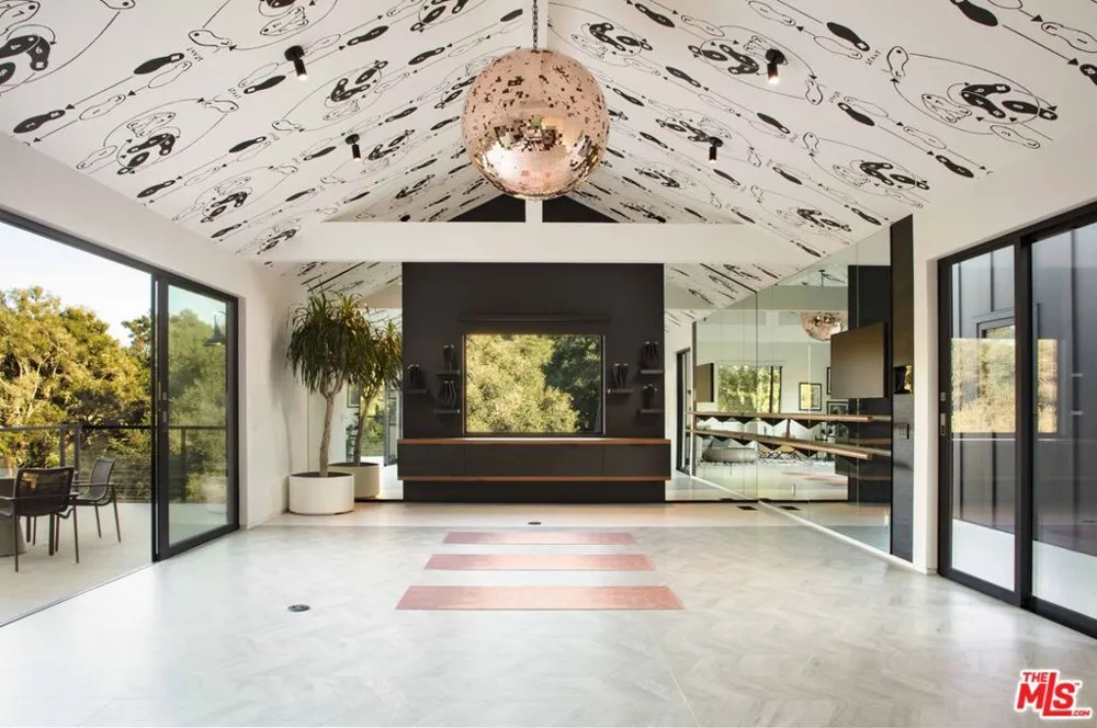 691 Via Trepadora Santa Barbara, CA 93110