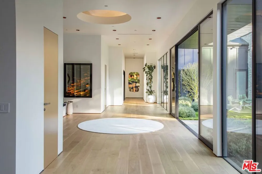 691 Via Trepadora Santa Barbara, CA 93110