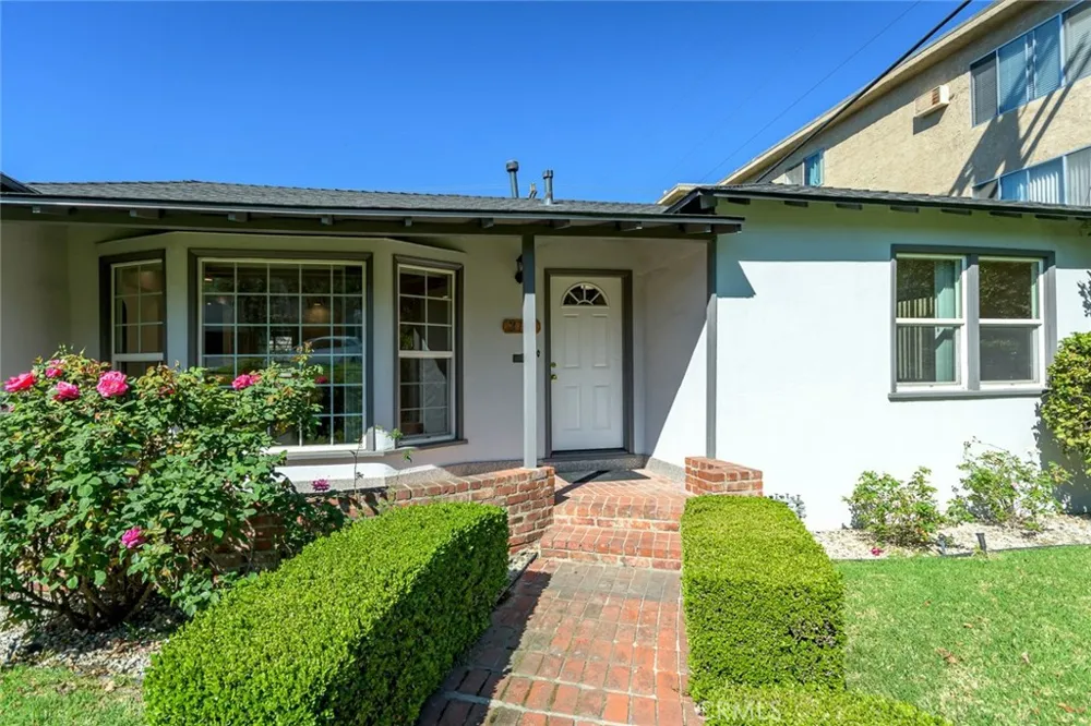 2111 Verdugo Glendale, CA 91208