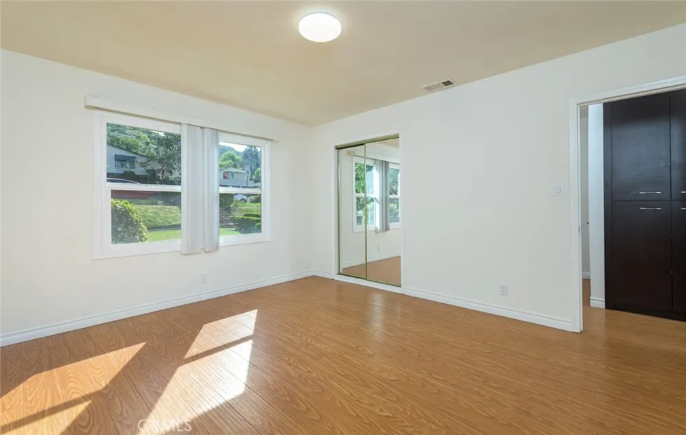 2111 Verdugo Glendale, CA 91208