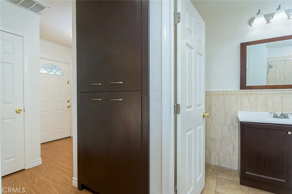 2111 Verdugo Glendale, CA 91208