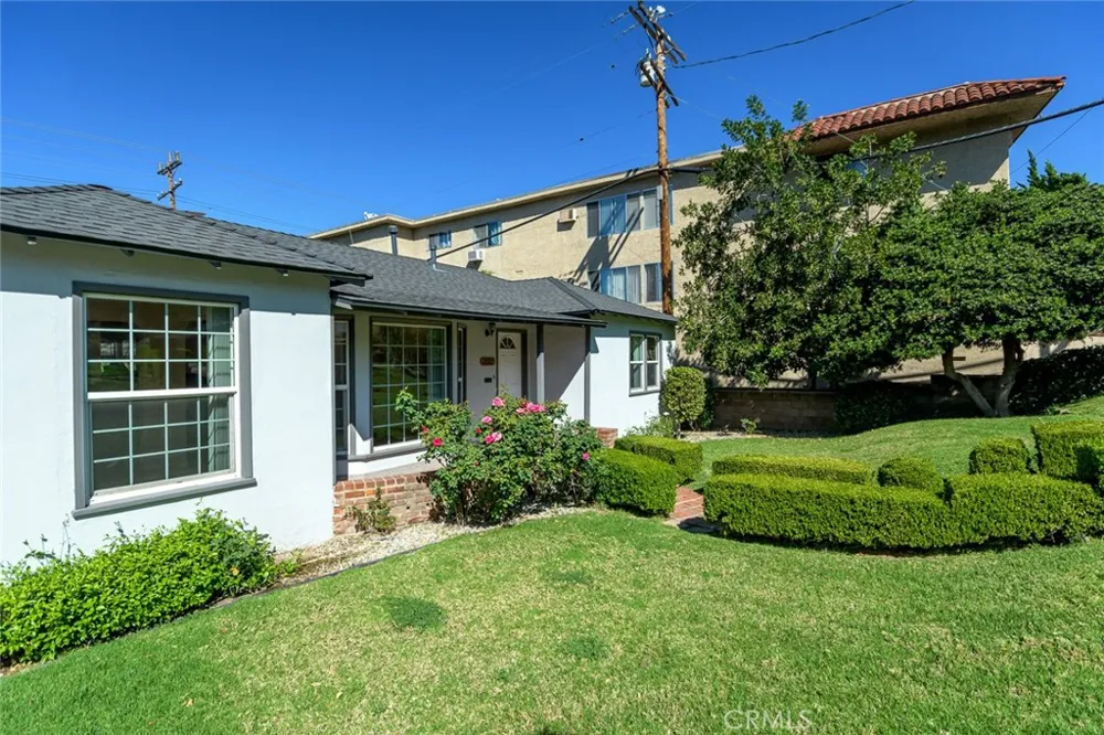 2111 Verdugo Glendale, CA 91208